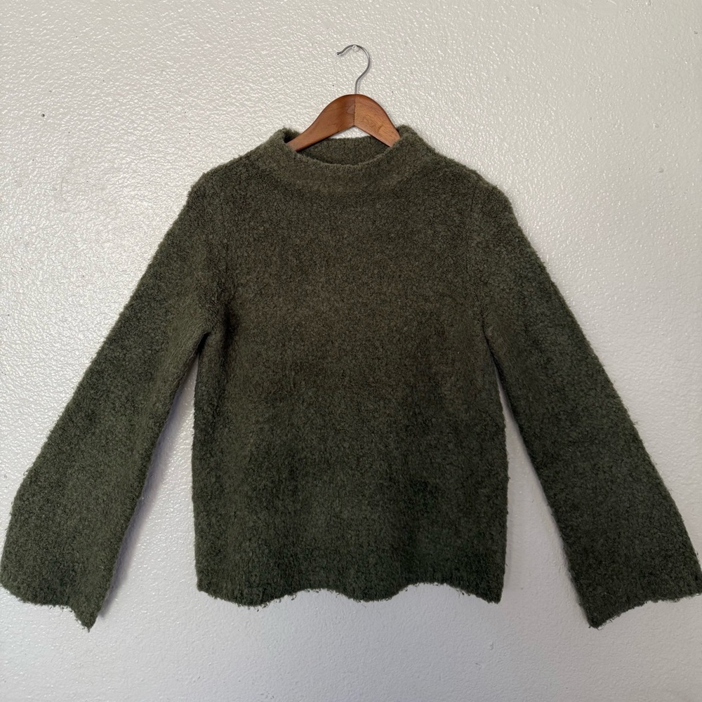 Ann Taylor Forest Green Turtleneck Sweater size XS Women’s